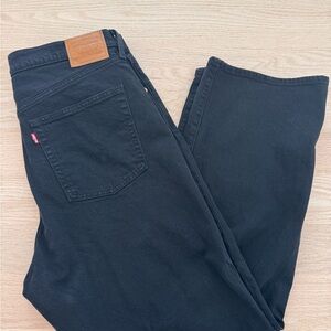 Levi’s black Ribecage straight ankle